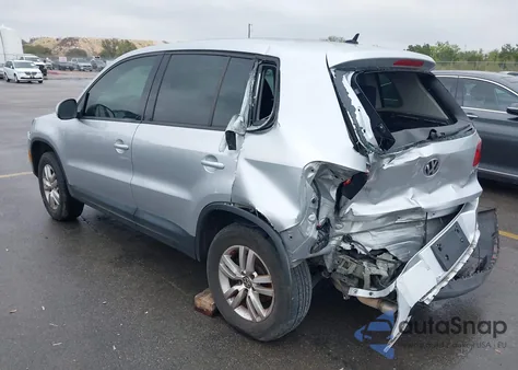2014 Volkswagen Tiguan S from USA, damaged, VIN WVGAV3AX2EW579009